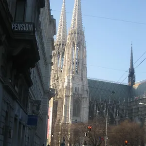 3* Pensiune Schottentor